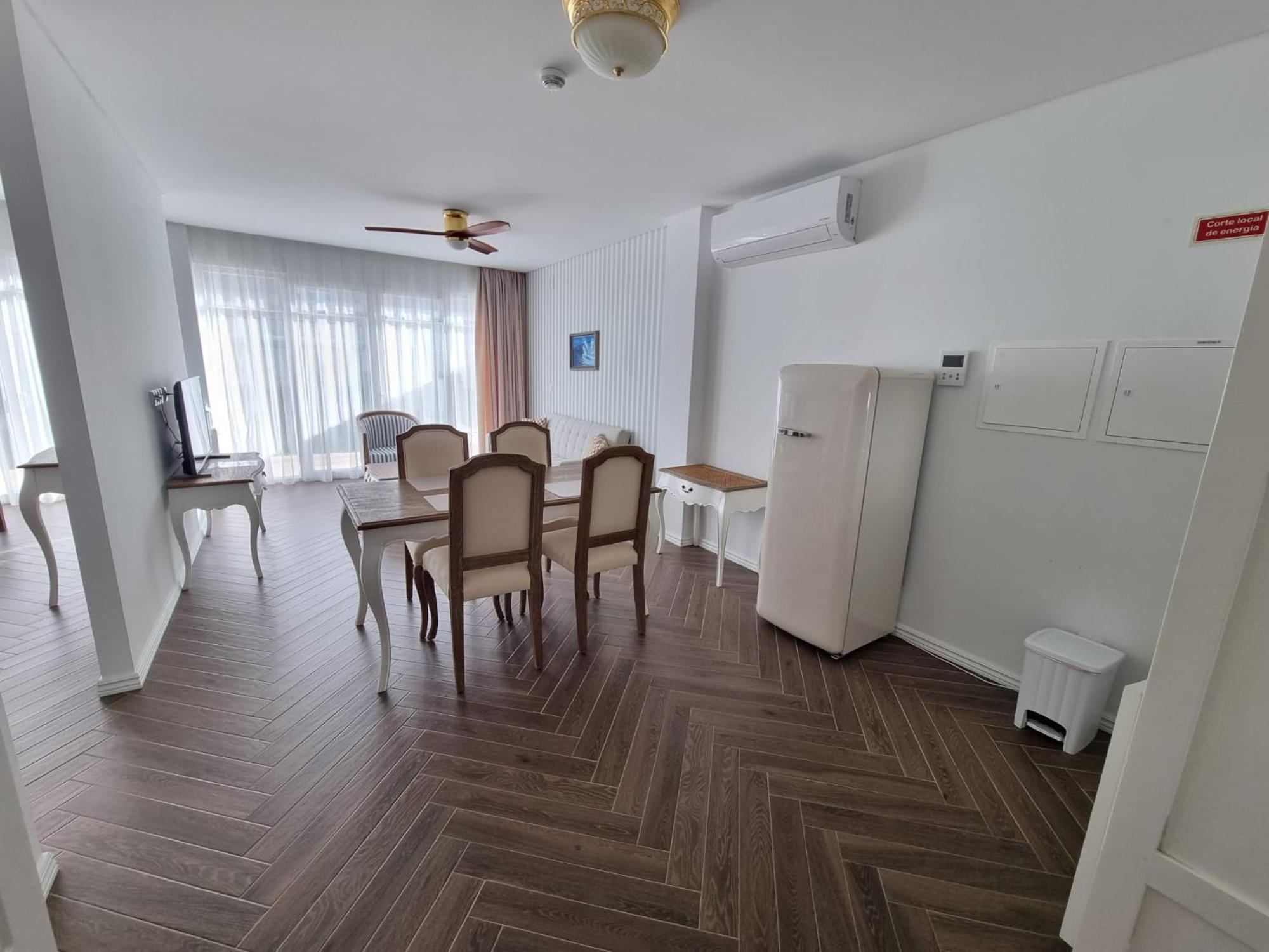 Ocean View Apartments Lourinhã Eksteriør billede